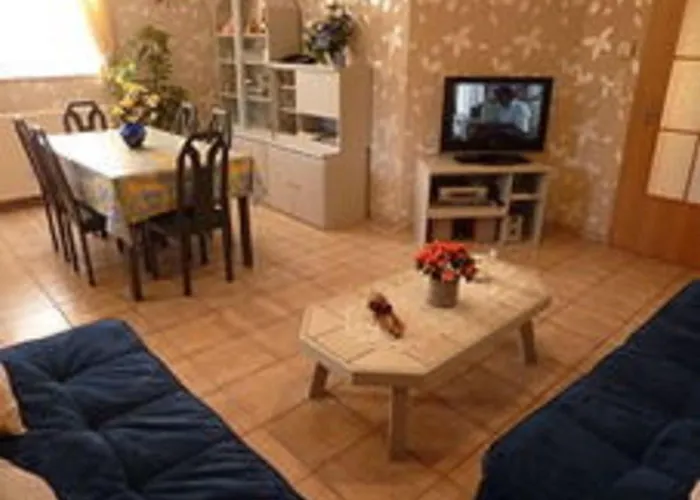 Retreat In Baugnez Hébergement de vacances *